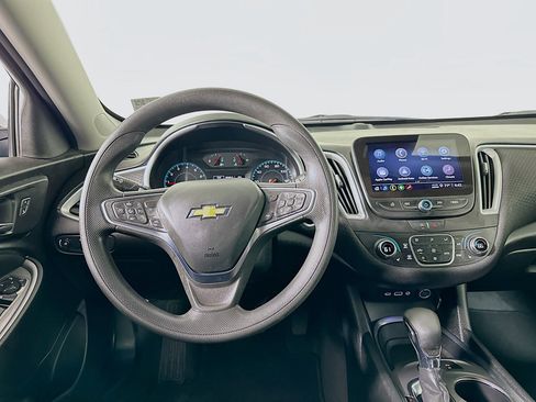 Used 2024 Chevrolet Malibu LT FWD image 17