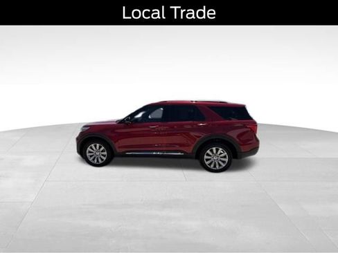 Used 2023 Ford Explorer Limited w/ Equipment Group 301A AWD/4WD image 2