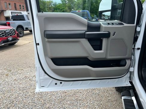 Used 2022 Ford F350 XL w/ STX Appearance Package AWD/4WD image 11