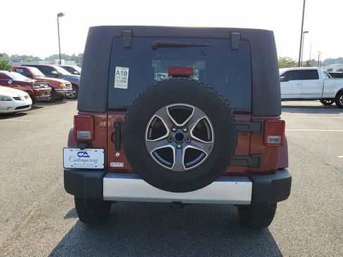 Used 2008 Jeep Wrangler Unlimited Sahara w/ Dual Top Group image 5