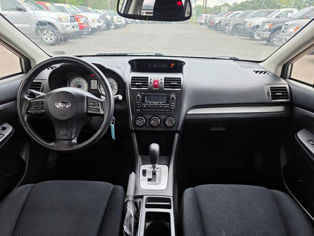 Used 2013 Subaru Impreza 2.0i Premium w/ All-Weather Pkg AWD/4WD image 19