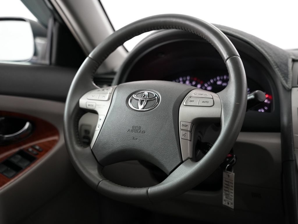 Used 2009 Toyota Camry SE FWD image 11