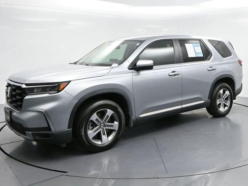 Used 2024 Honda Pilot EX-L image 3
