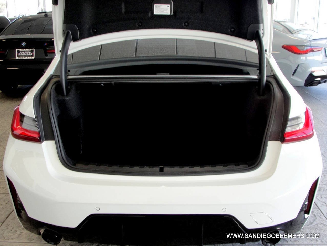 Used 2023 BMW 330i Sedan w/ M Sport Package RWD image 67