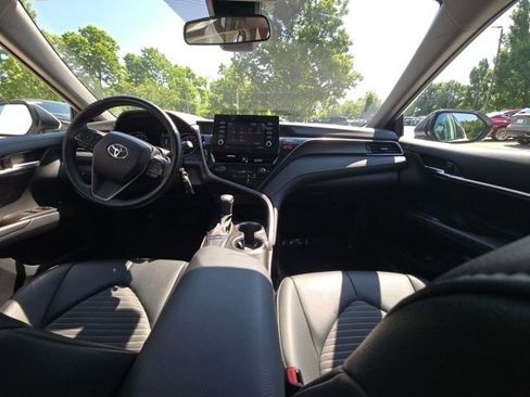 Used 2023 Toyota Camry SE FWD image 14