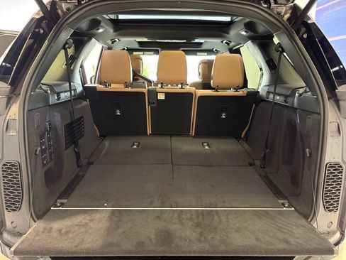 New 2026 Land Rover Discovery Dynamic SE AWD/4WD image 15
