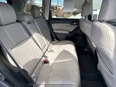 Used 2015 Subaru Forester 2.5i Touring w/ Eyesight & Navigation System image 13