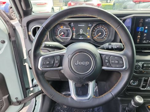 Used 2024 Jeep Wrangler Unlimited Sahara AWD/4WD image 28