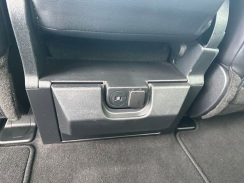 Used 2025 Ford F350 Lariat w/ Camper Package image 24