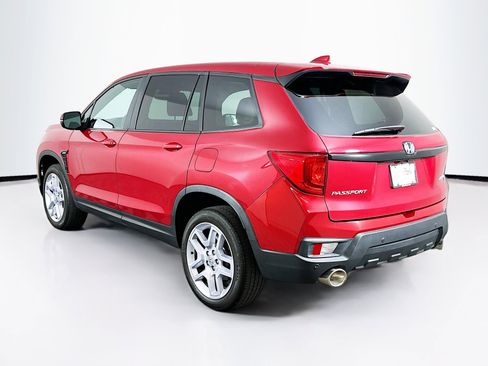 Used 2025 Honda Passport EX-L image 5
