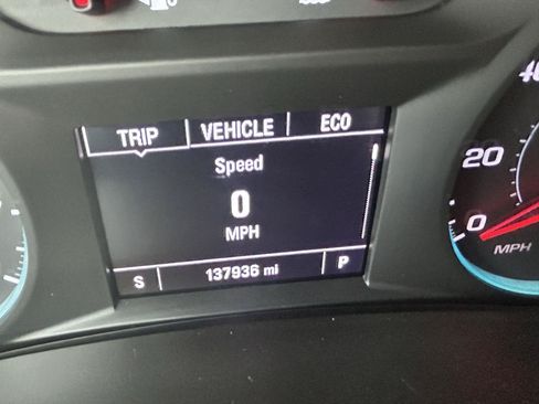 Used 2018 Chevrolet Equinox LT FWD image 21