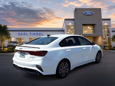 Used 2023 Kia Forte GT-Line w/ GT-Line Premium Package FWD image 9