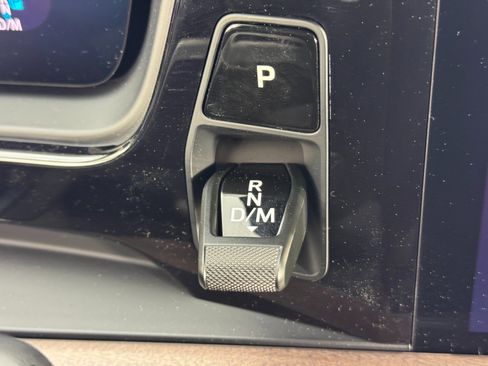 Used 2024 Porsche Cayenne Turbo image 24