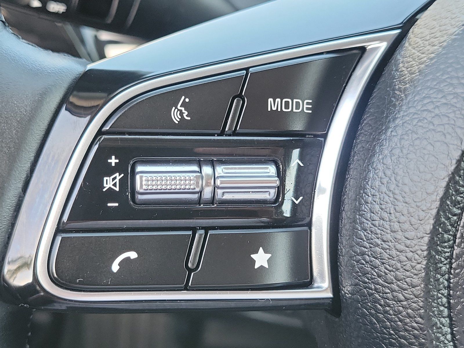 Used 2025 Kia Seltos S AWD/4WD image 8