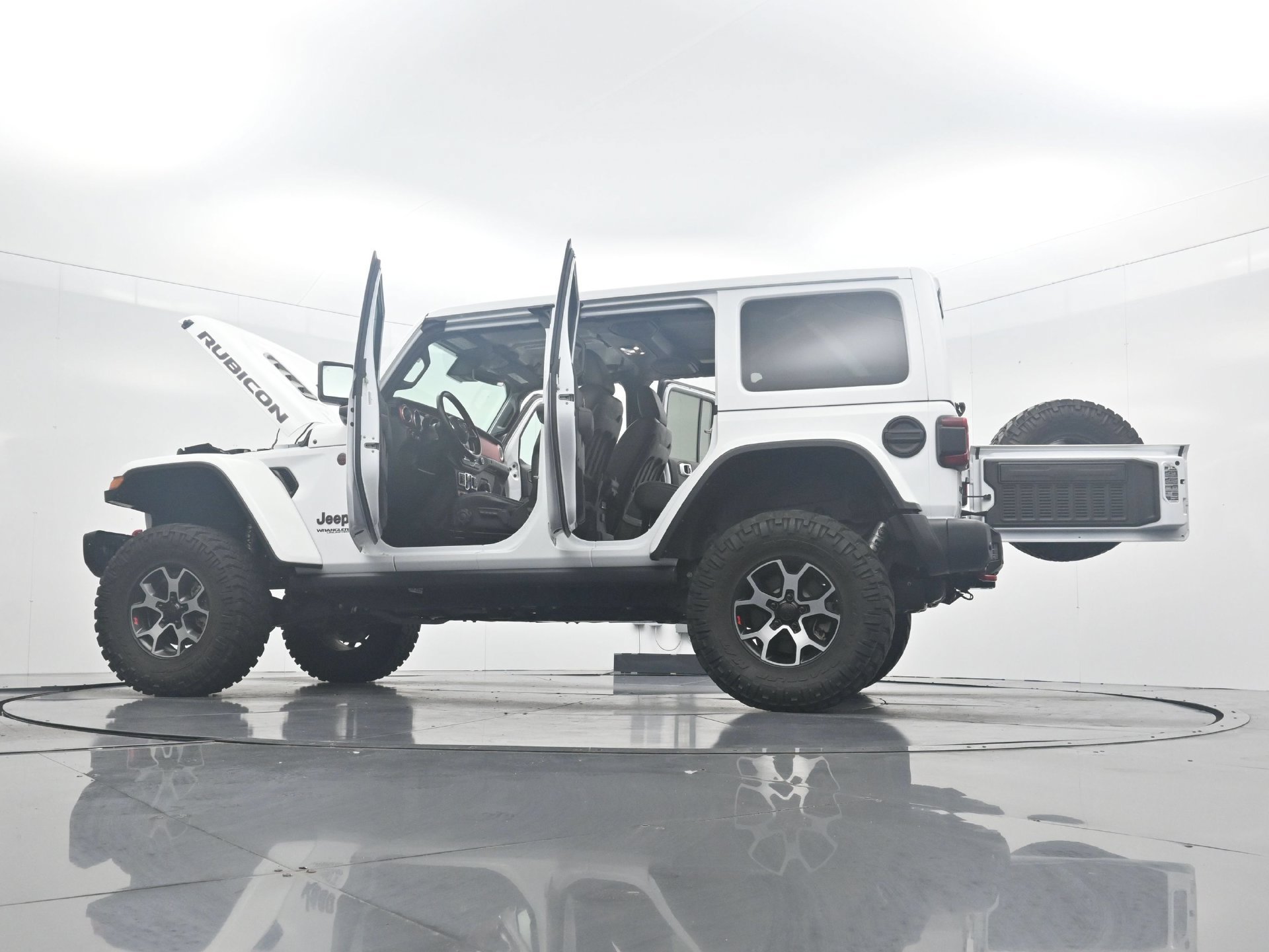 Used 2021 Jeep Wrangler Unlimited Rubicon w/ Dual Top Group AWD/4WD image 44