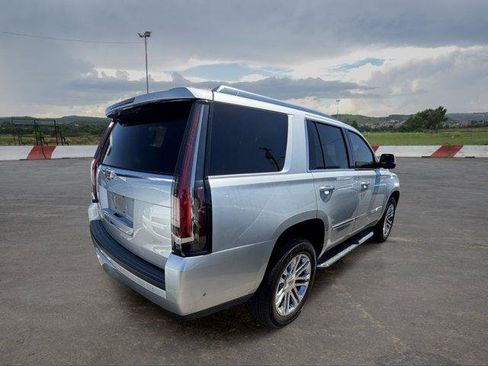 Used 2020 Cadillac Escalade 4WD image 3