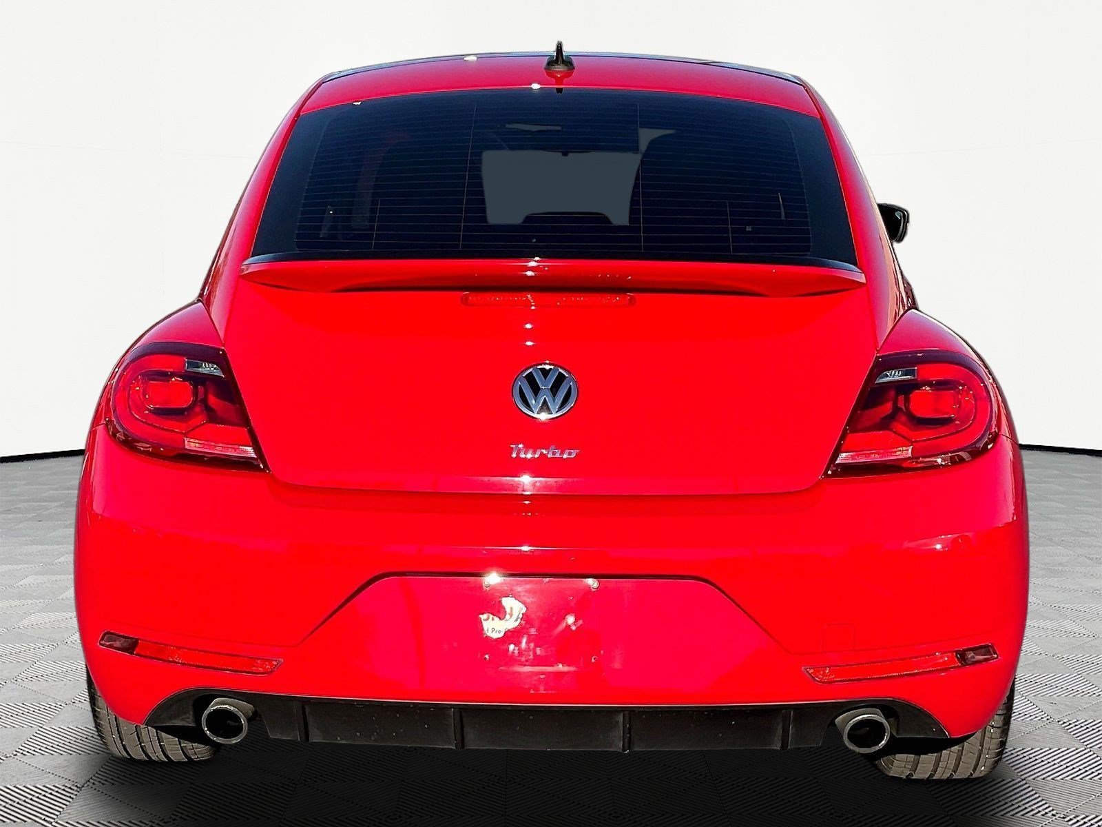 Used 2014 Volkswagen Beetle R-Line FWD image 5