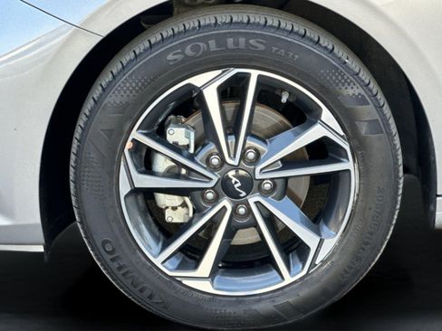 Certified 2024 Kia Forte LXS image 22