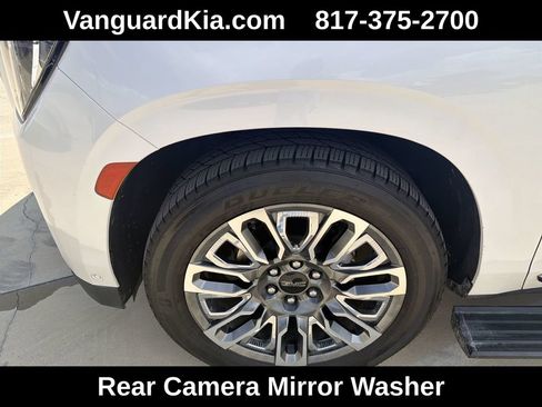 Used 2023 GMC Yukon XL Denali Ultimate AWD/4WD image 22