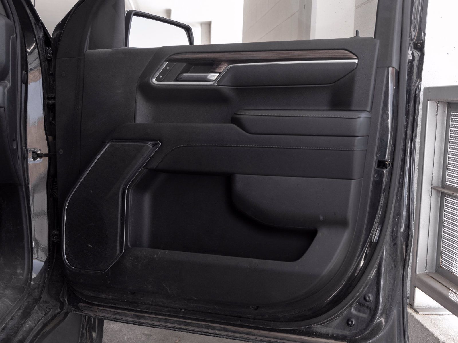 Used 2023 Chevrolet Silverado 1500 LT w/ Protection Package AWD/4WD image 25
