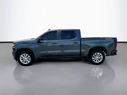 Used 2019 Chevrolet Silverado 1500 Custom w/ Custom Value Package AWD/4WD image 9