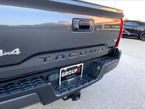 Used 2023 Toyota Tacoma SR AWD/4WD image 30