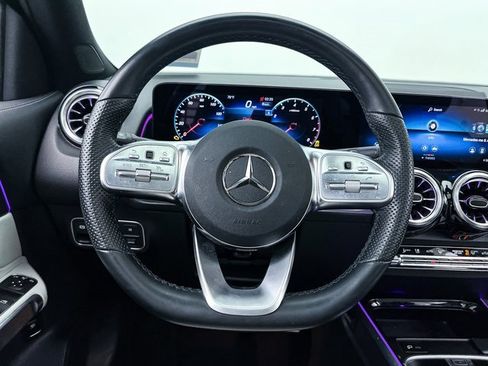 Used 2023 Mercedes-Benz GLB 250 4MATIC image 29