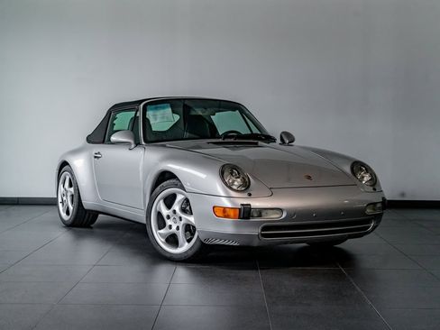 Used 1997 Porsche 911 Carrera image 9