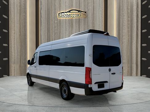 Used 2025 Mercedes-Benz Sprinter 2500 image 5