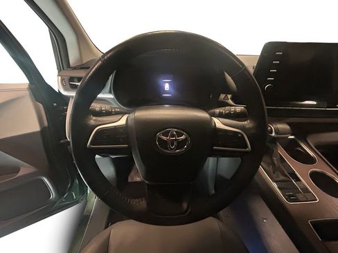 Certified 2024 Toyota Sienna XLE image 12
