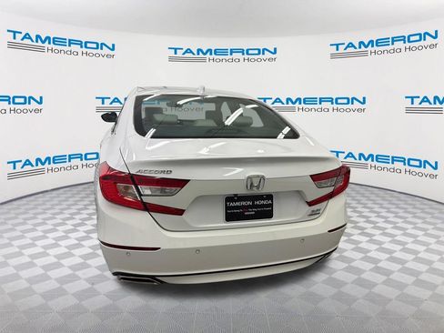 Used 2021 Honda Accord Touring image 4