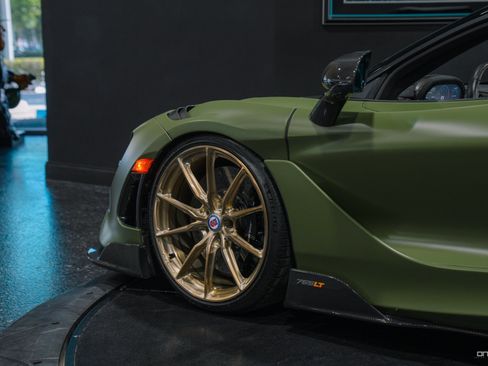 Used 2022 McLaren 765LT image 23