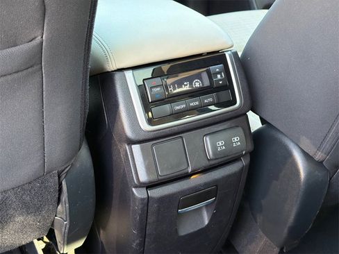Used 2020 Subaru Ascent Premium w/ Sport Package image 20