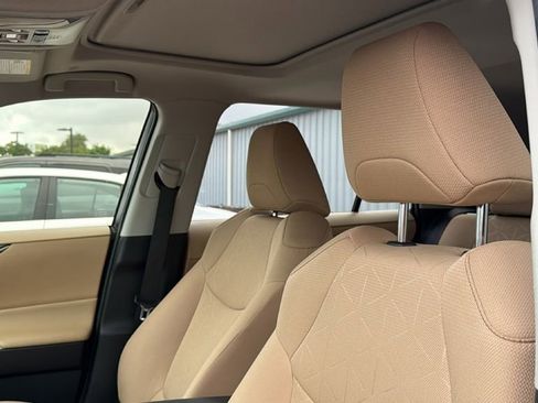 Used 2023 Toyota RAV4 XLE w/ Convenience Package image 13