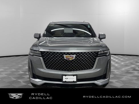 Certified 2023 Cadillac Escalade ESV Premium Luxury AWD/4WD image 8