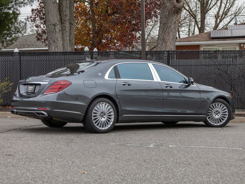 Used 2018 Mercedes-Benz Maybach S 560 4MATIC image 34