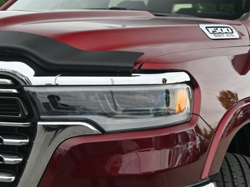 Used 2025 RAM 1500 Limited w/ Trailer Tow Group AWD/4WD image 6