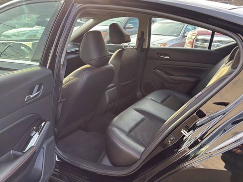 Used 2025 Nissan Altima 2.5 SR image 27