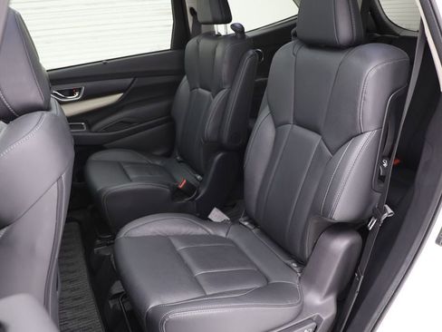 Used 2022 Subaru Ascent Limited w/ Technology Package image 12