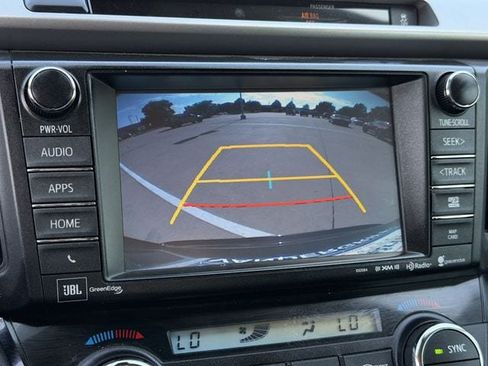 Used 2016 Toyota RAV4 Limited FWD image 17