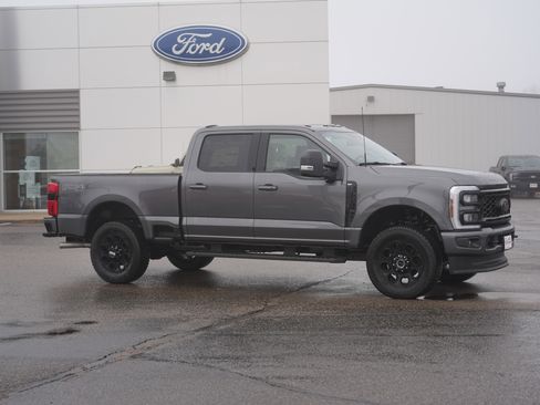 New 2026 Ford F250 XLT w/ XLT Premium Package image 2