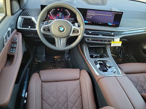 New 2026 BMW X7 xDrive40i image 8