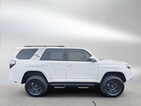 Used 2023 Toyota 4Runner TRD Off-Road Premium w/ Moonroof Package AWD/4WD image 6