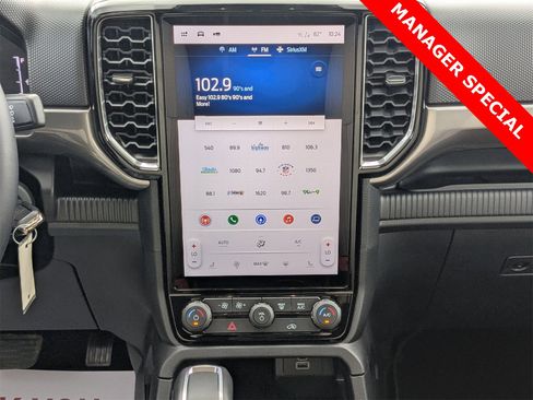 New 2025 Ford Ranger XLT w/ Equipment Group 301A High image 19