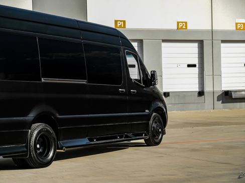 Used 2024 Mercedes-Benz Sprinter 3500 image 15