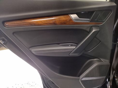 Used 2023 Audi Q5 2.0T Premium Plus w/ Premium Plus Package image 37