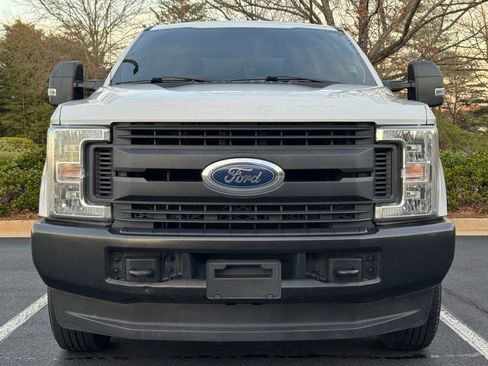 Used 2019 Ford F250 XL w/ Power Equipment Group image 7
