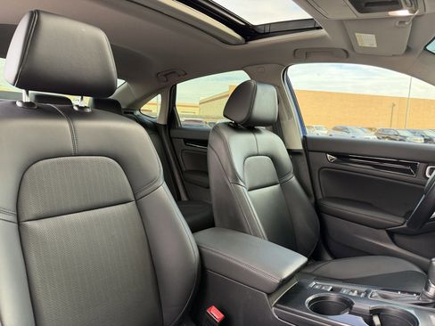 Used 2023 Honda Civic Touring image 40