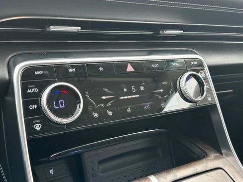 Used 2024 Genesis GV80 3.5T image 28