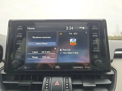 Used 2021 Toyota RAV4 XLE Premium image 28